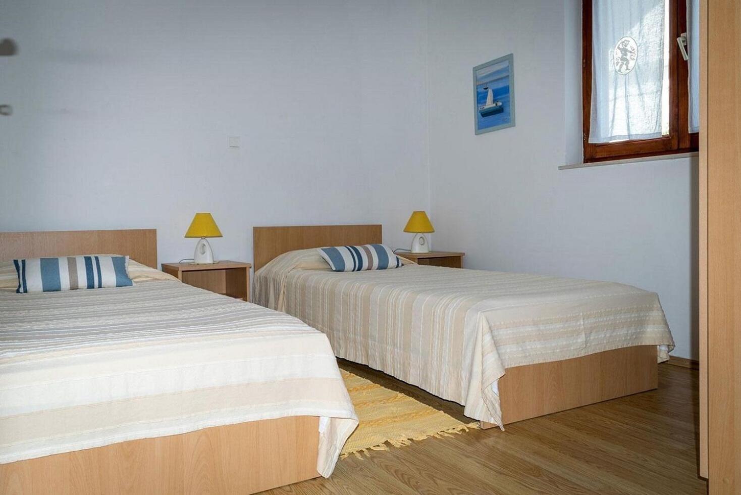 Apartments Brane - 100M From The Beach Трогір Екстер'єр фото