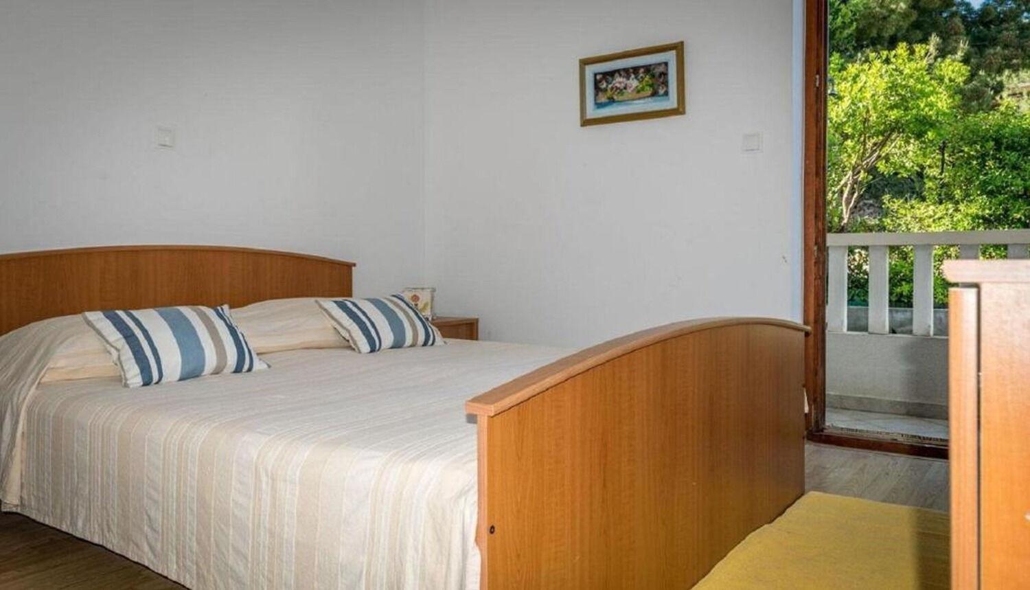 Apartments Brane - 100M From The Beach Трогір Екстер'єр фото
